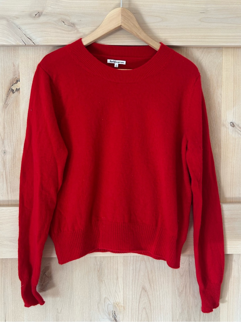 Reformation Dana Cashmere Crew Sweater in cherry red, EUC, size XL